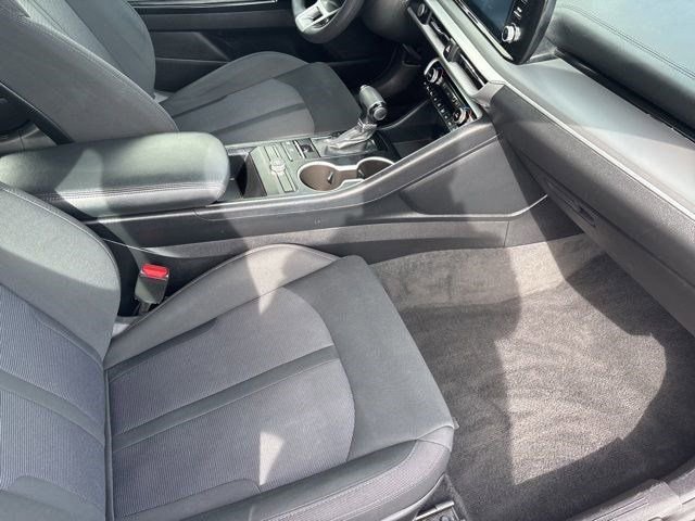 Used 2023 Kia K5 LXS image 39