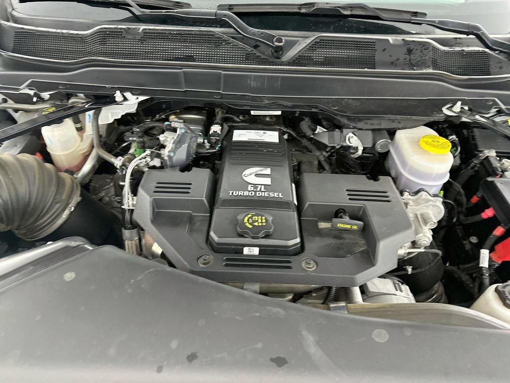 Used 2024 RAM 3500 Tradesman w/ Chrome Appearance Group AWD/4WD image 32