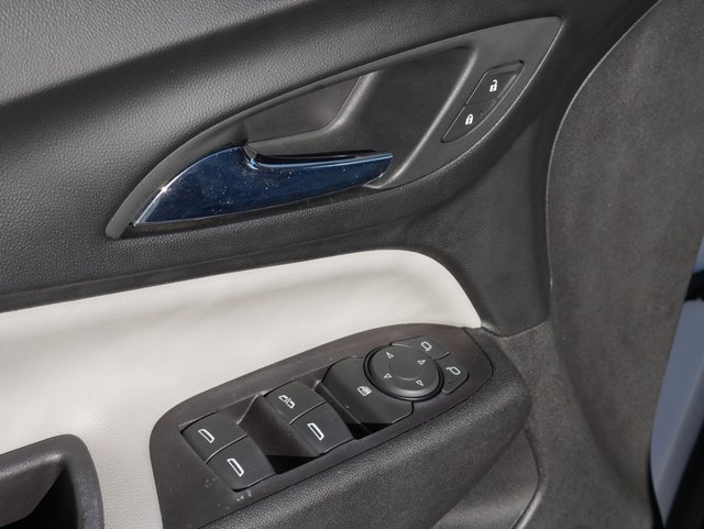 Used 2020 Chevrolet Equinox LT w/ Driver Convenience Package image 13