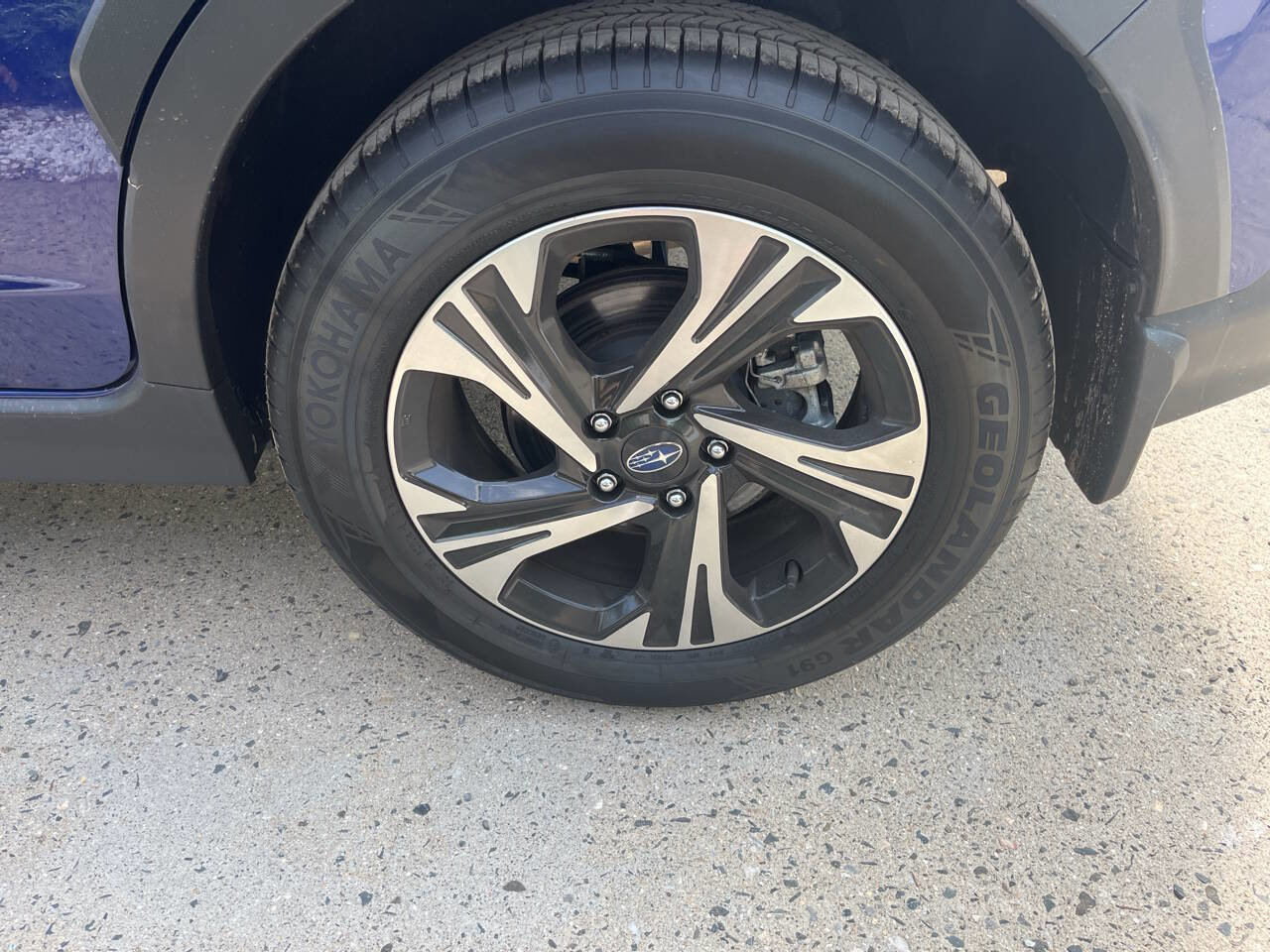Used 2024 Subaru Crosstrek 2.0i Premium image 5