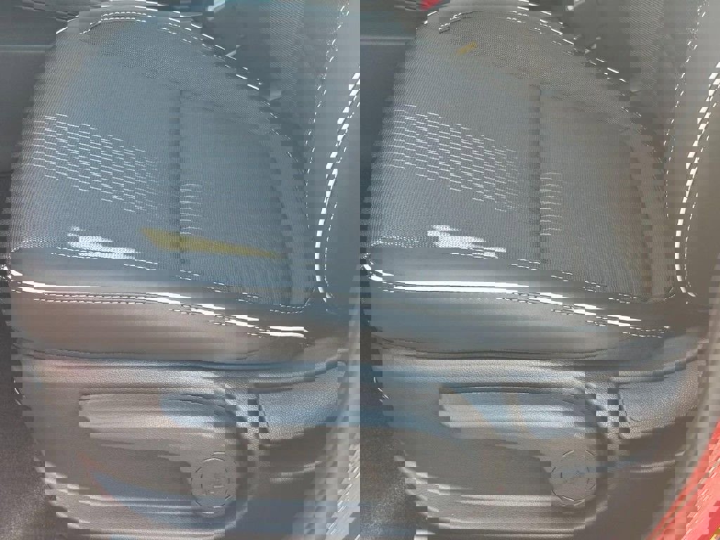 Certified 2025 Hyundai Venue Limited image 21