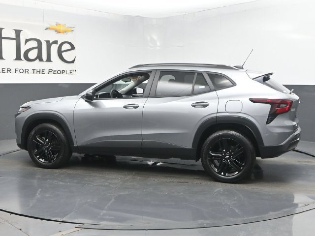 Used 2024 Chevrolet Trax ACTIV w/ Sunroof Package FWD image 57