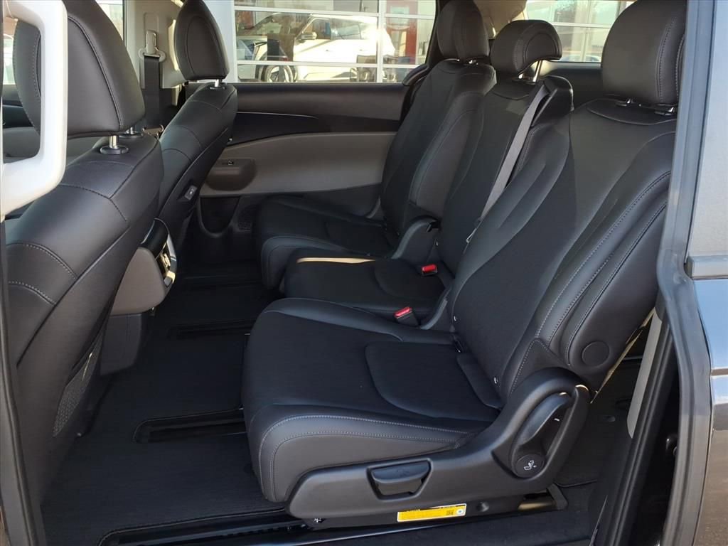 New 2026 Kia Carnival image 8