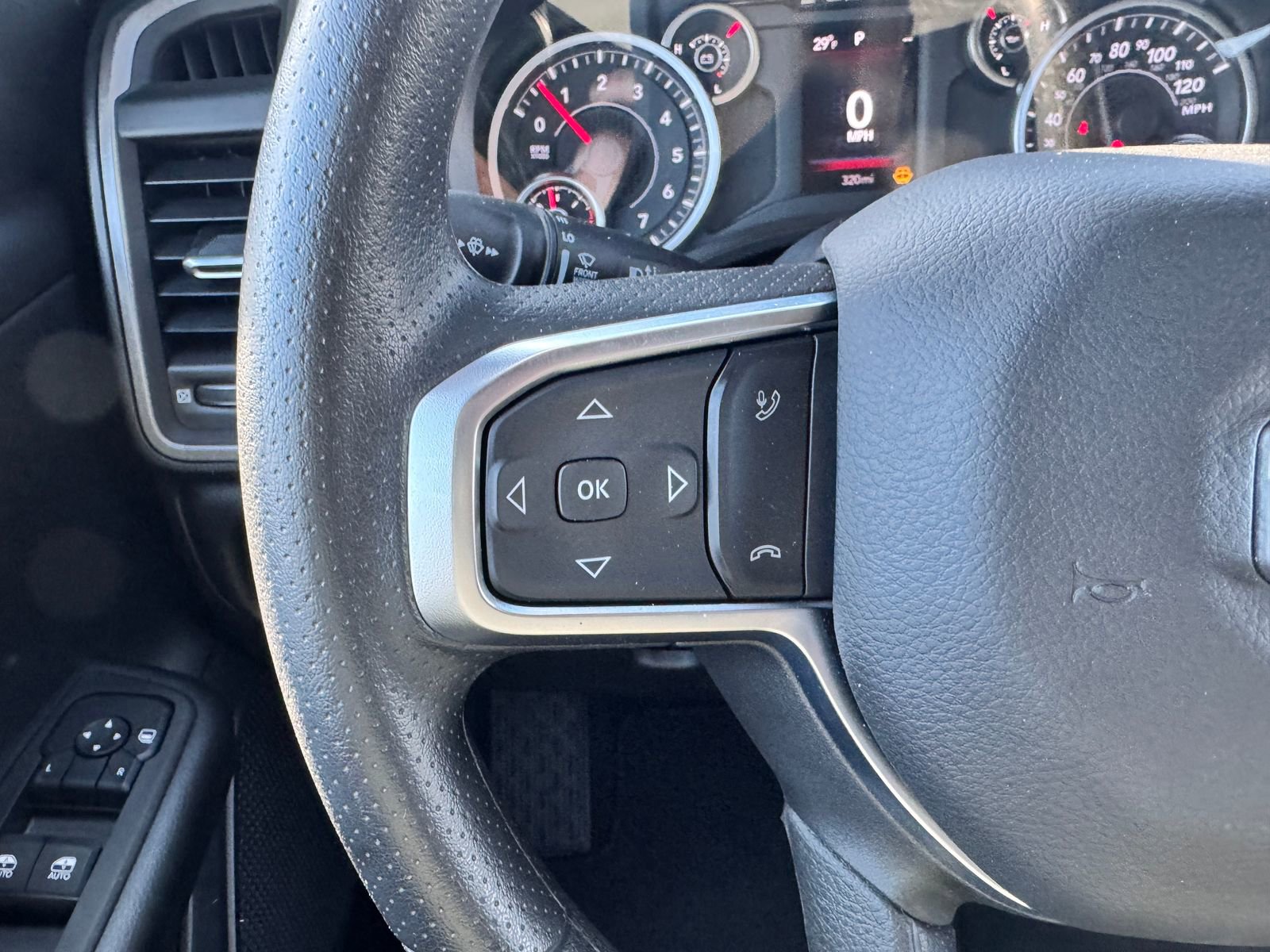 New 2025 RAM 1500 Tradesman w/ Night Edition AWD/4WD image 15