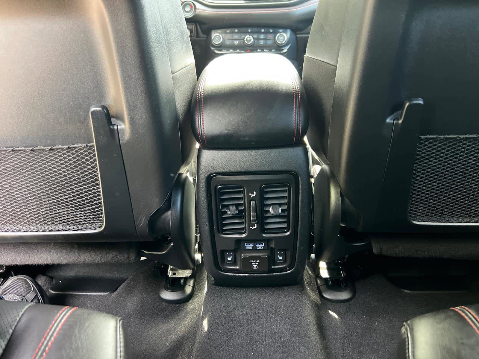 Used 2025 Dodge Durango GT AWD/4WD image 34