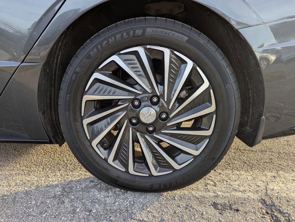 Used 2022 Hyundai Sonata Limited image 15