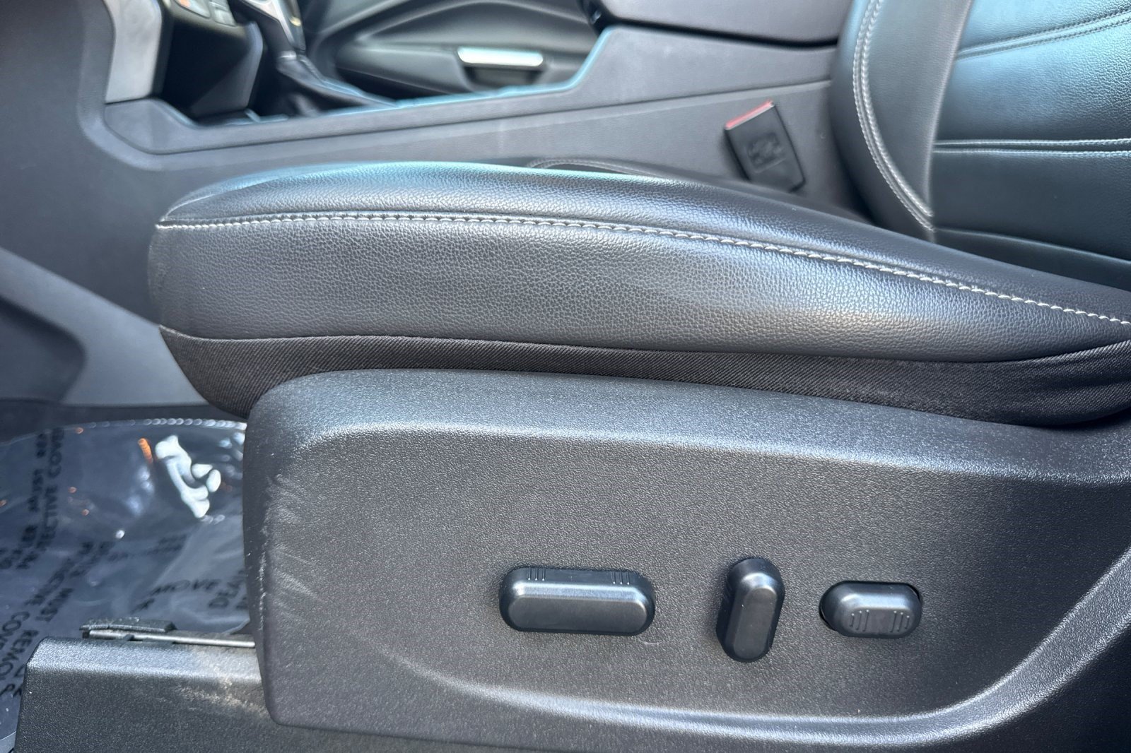 Used 2019 Ford Escape SEL FWD image 15