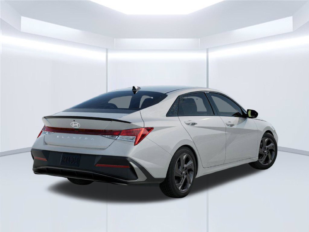 New 2026 Hyundai Elantra Sport FWD image 4