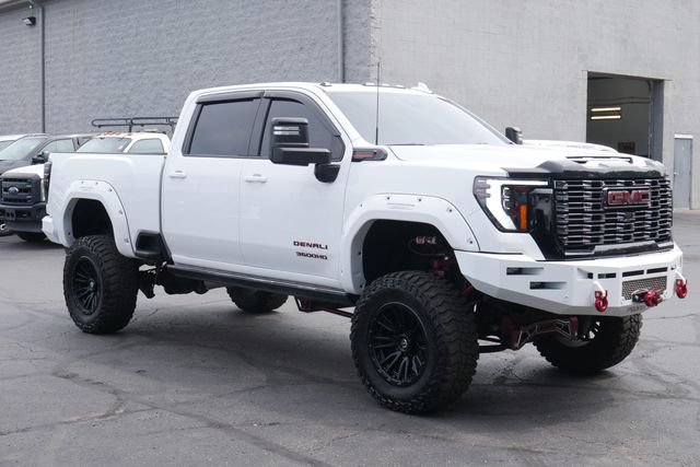 Used 2025 GMC Sierra 3500 Denali Ultimate AWD/4WD image 8