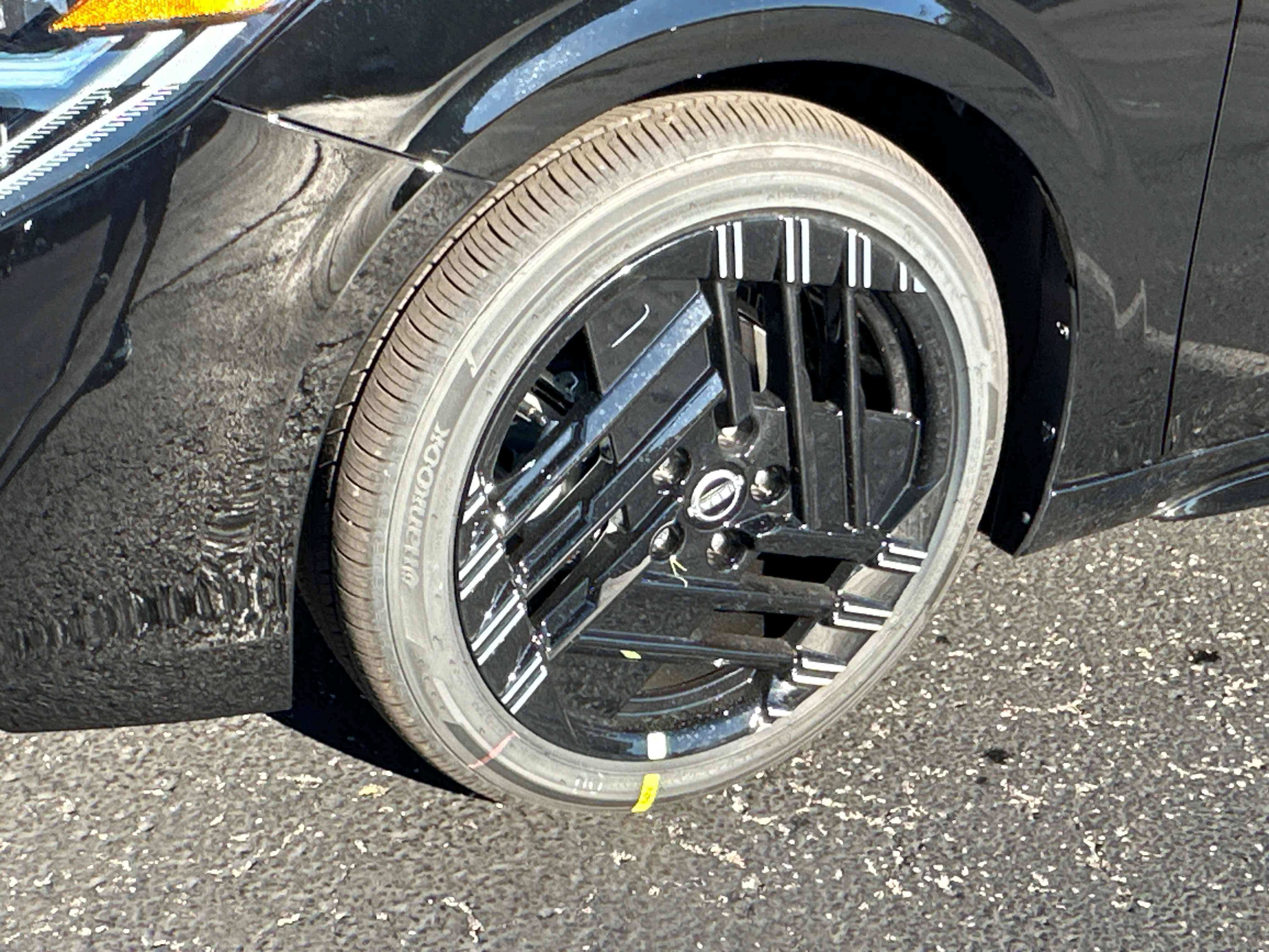New 2026 Nissan Sentra SR w/ SR All Weather Package FWD image 9