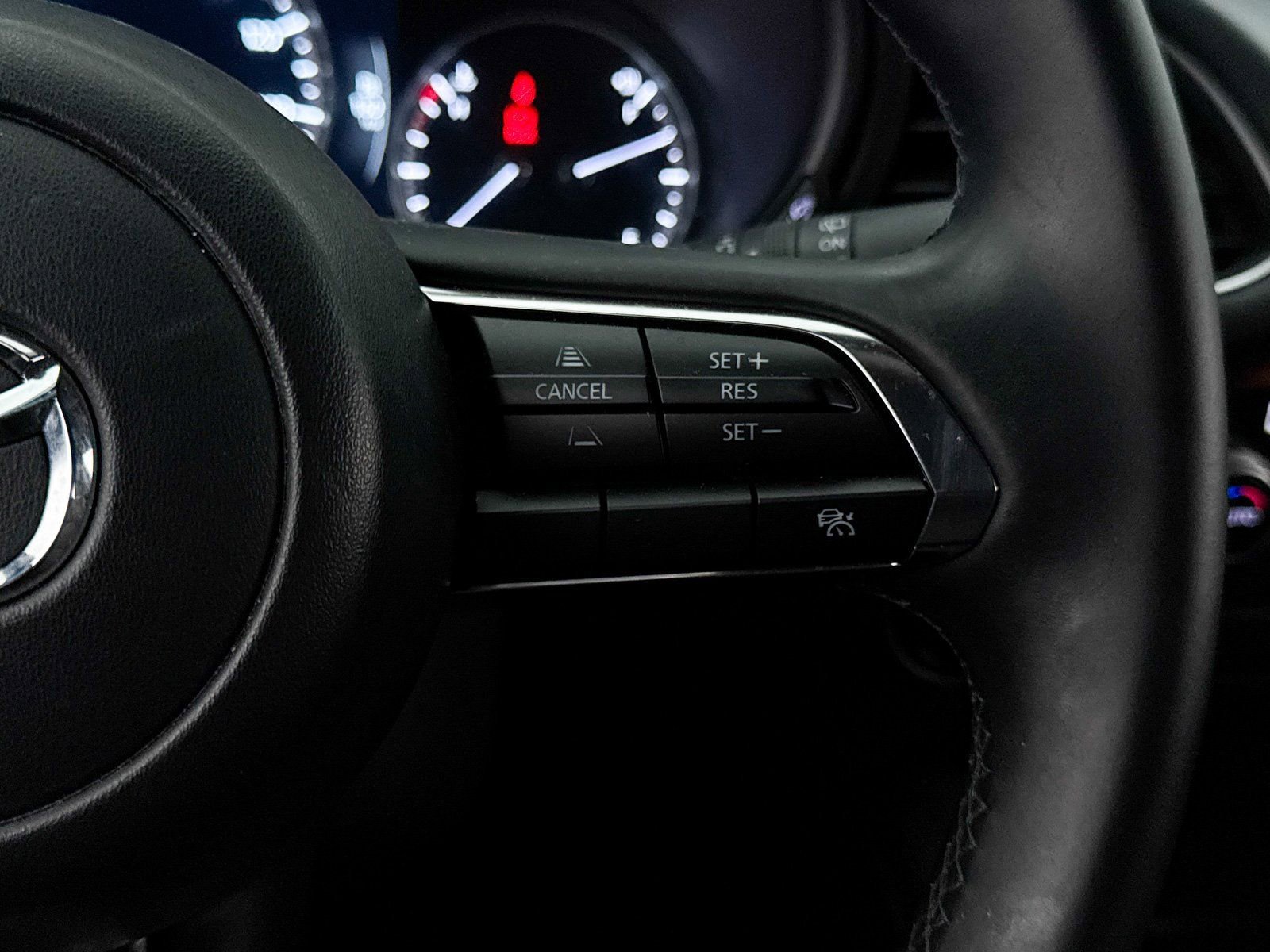 Certified 2025 MAZDA MAZDA3 s Sport image 33