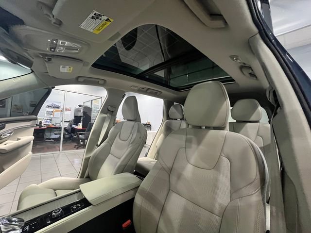 Used 2026 Volvo XC90 B6 Ultra w/ Protection Package image 29