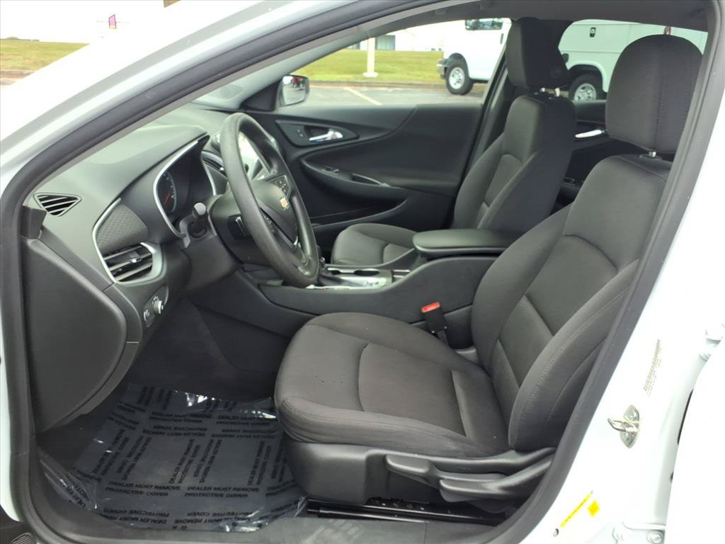 Used 2023 Chevrolet Malibu LS FWD image 25