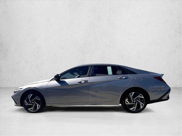 Used 2025 Hyundai Elantra Sport FWD image 6
