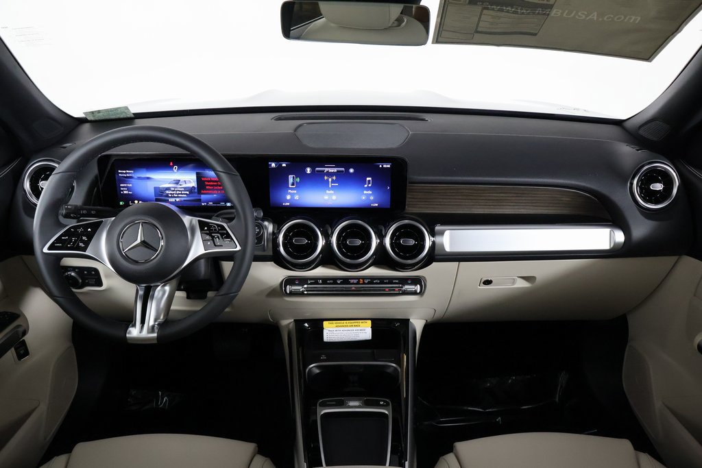 New 2026 Mercedes-Benz GLB 250 image 4