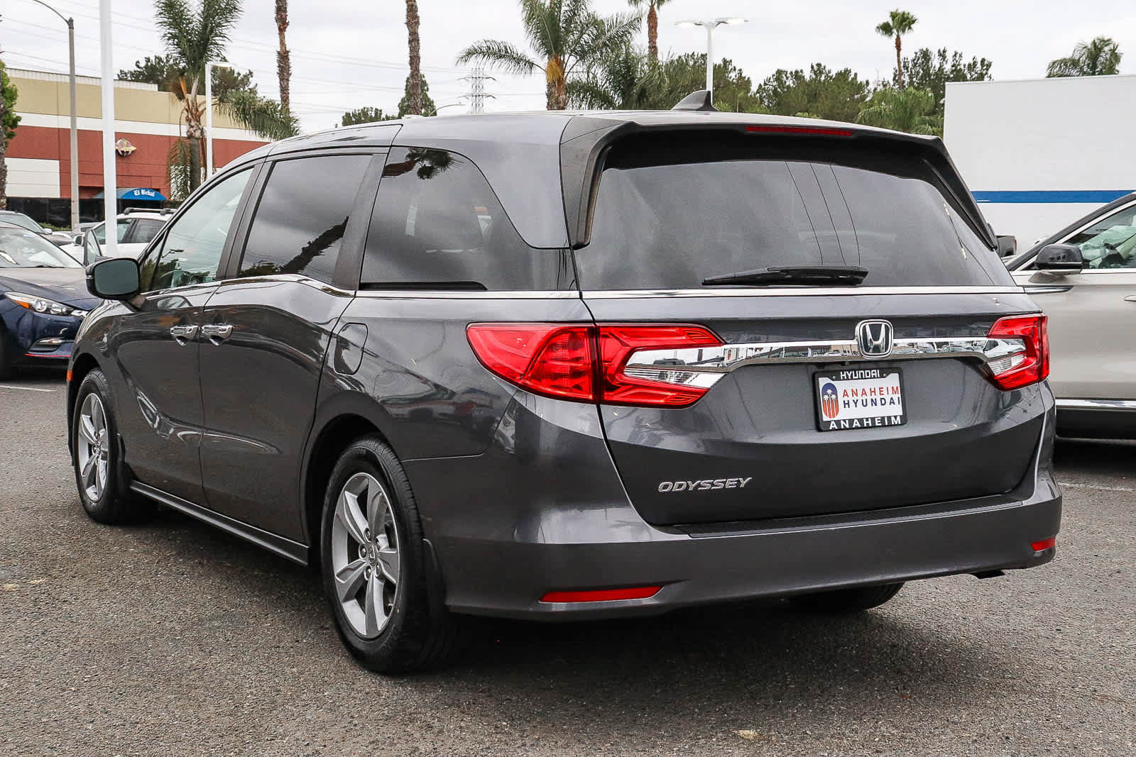 Used 2019 Honda Odyssey EX image 9