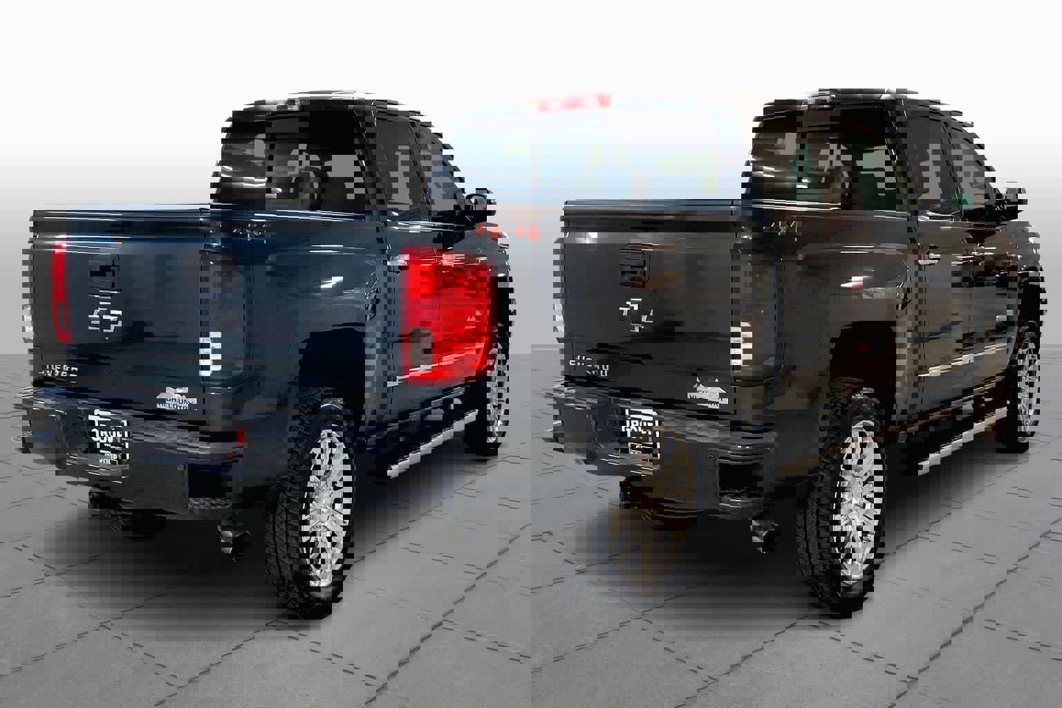 Used 2018 Chevrolet Silverado 1500 High Country image 12