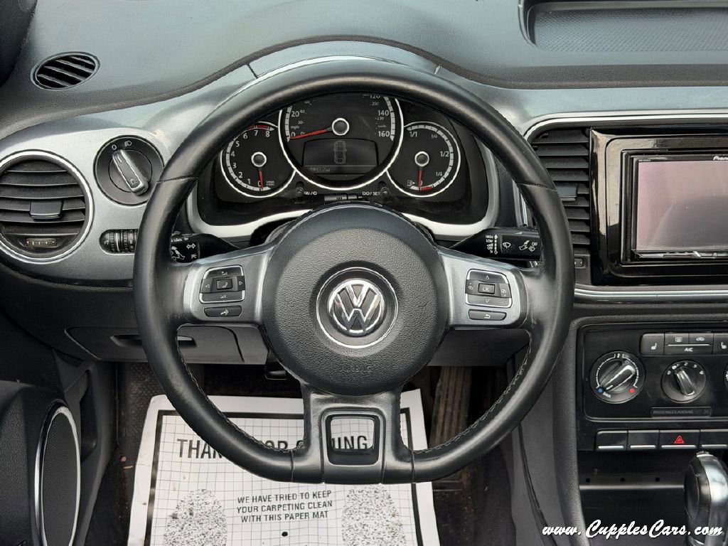 Used 2014 Volkswagen Beetle 1.8T FWD image 28