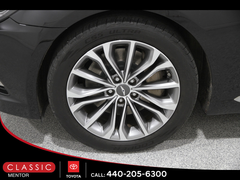 Used 2015 Hyundai Genesis 3.8 AWD/4WD image 24