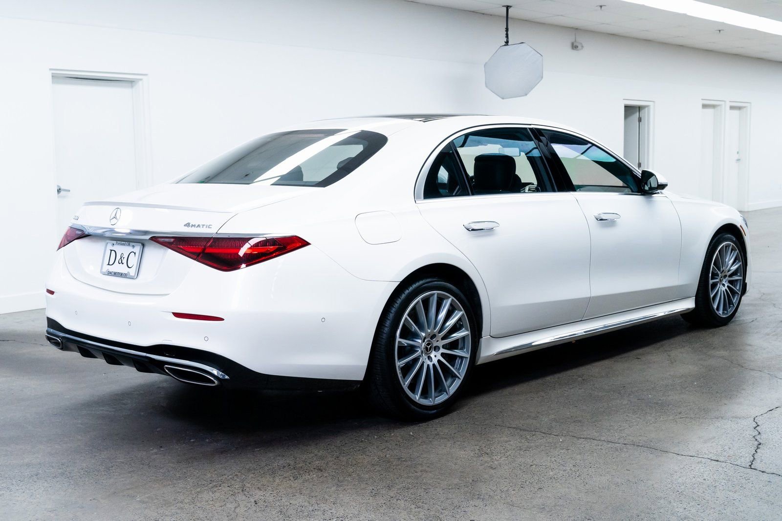 Used 2023 Mercedes-Benz S 580 4MATIC Sedan image 6