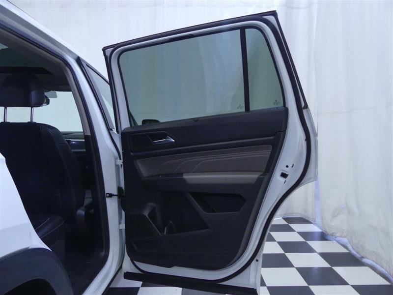 Used 2021 Volkswagen Atlas SE w/ Panoramic Sunroof Package image 29