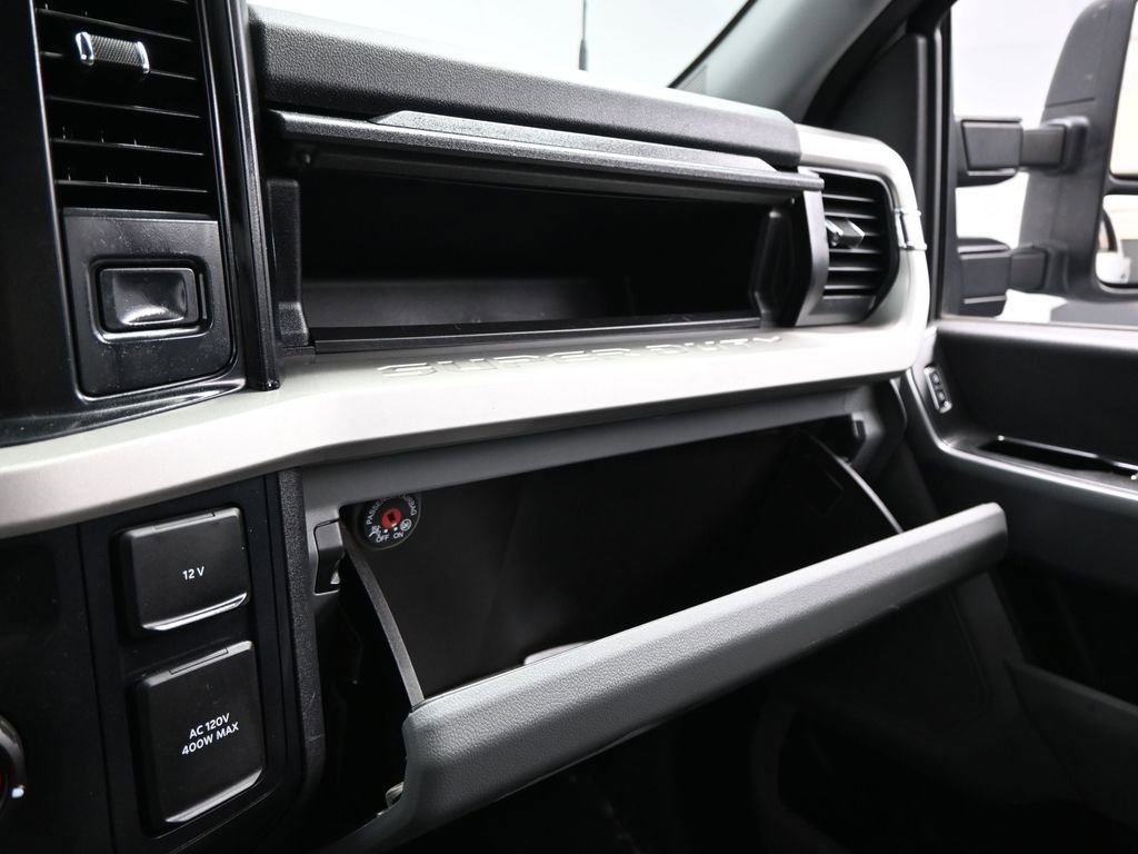 Used 2024 Ford F250 XLT image 26