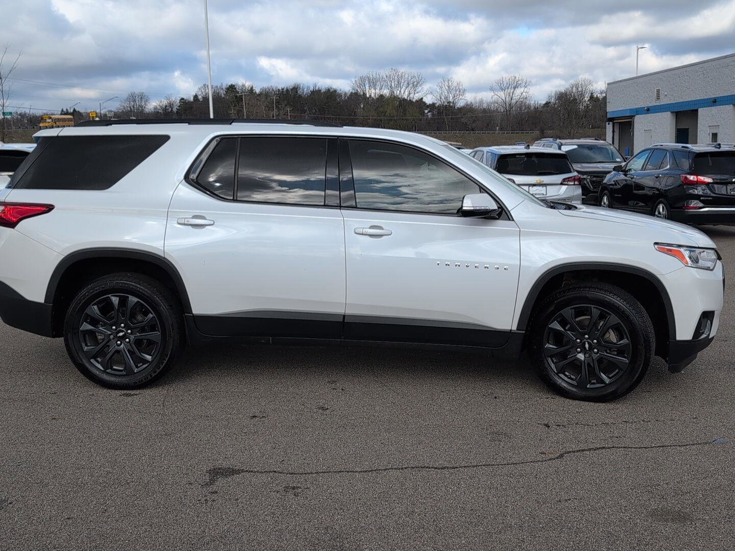 Used 2019 Chevrolet Traverse RS image 11