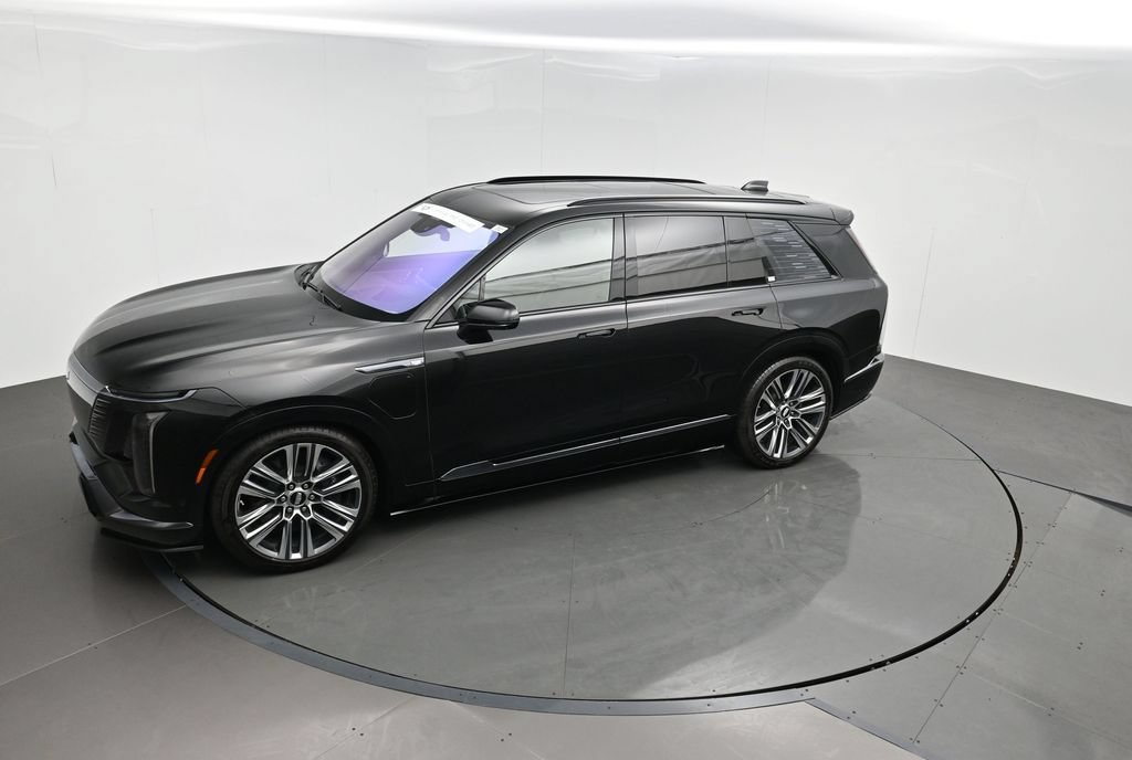 Certified 2026 Cadillac Vistiq Platinum w/ LPO, Floor Liner Package AWD/4WD image 40