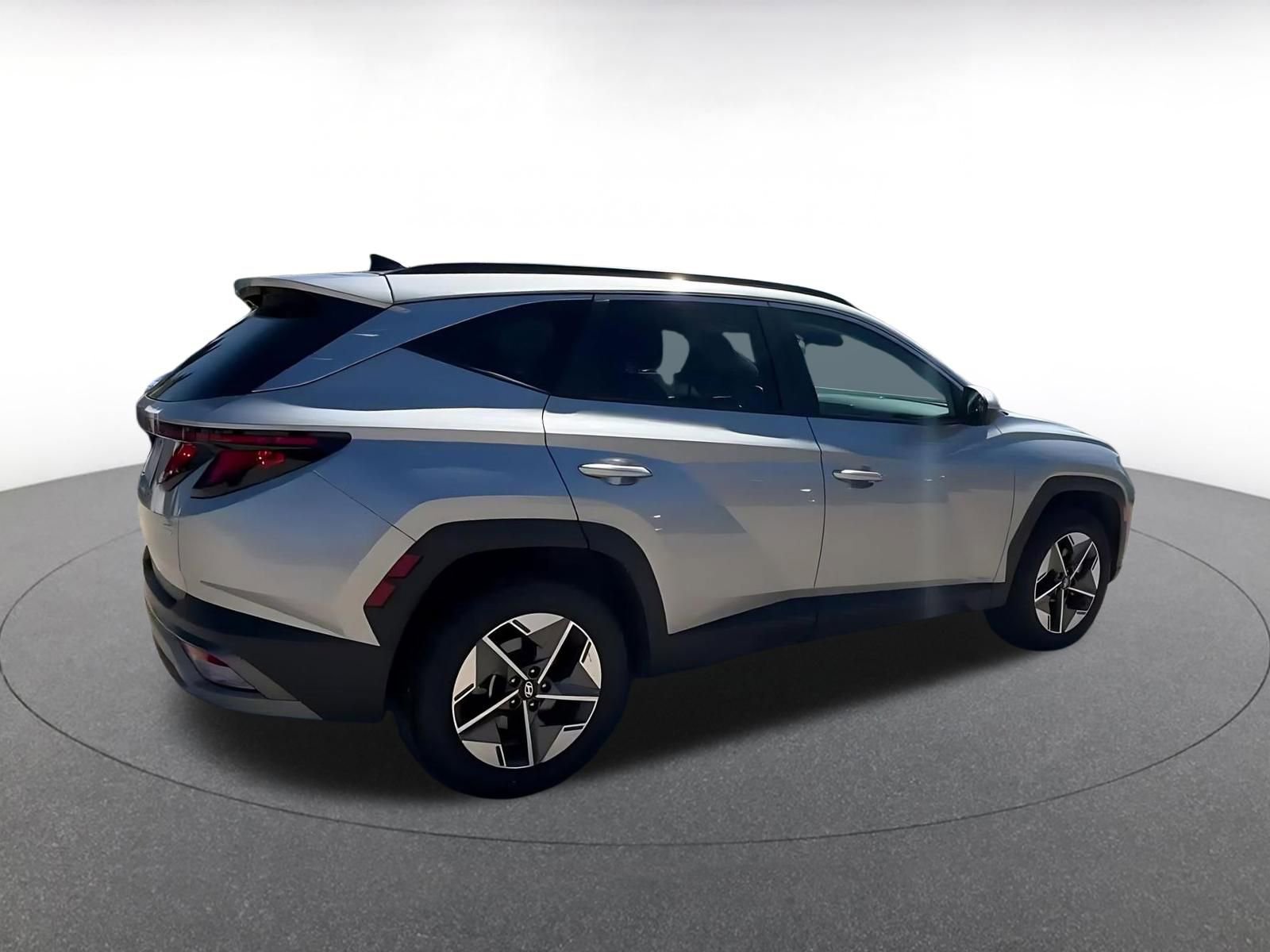 Used 2025 Hyundai Tucson SEL AWD/4WD image 15