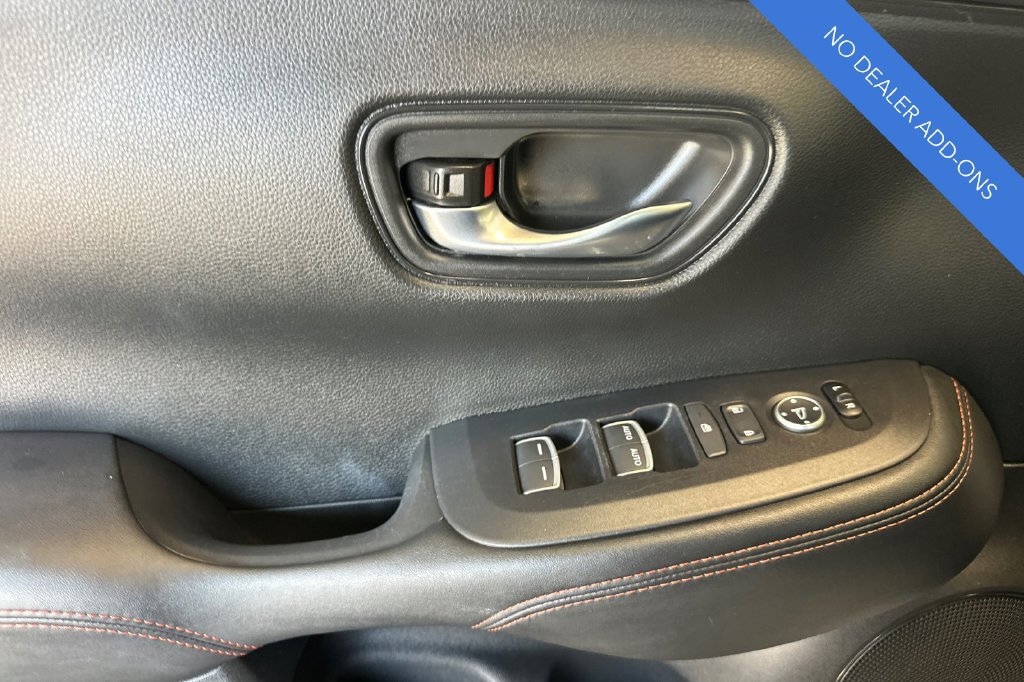 Certified 2025 Honda HR-V Sport image 11