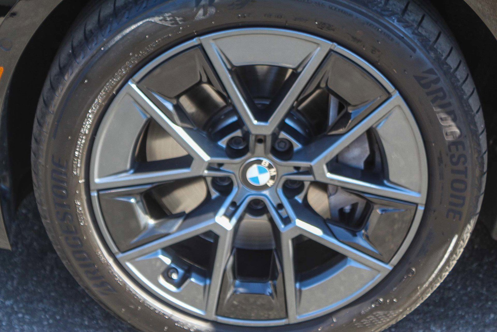 Certified 2025 BMW i4 eDrive40 w/ M Sport Package image 10