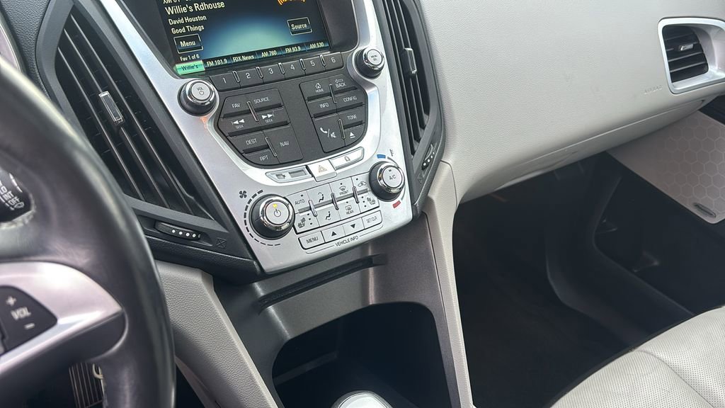 Used 2014 Chevrolet Equinox LTZ image 20