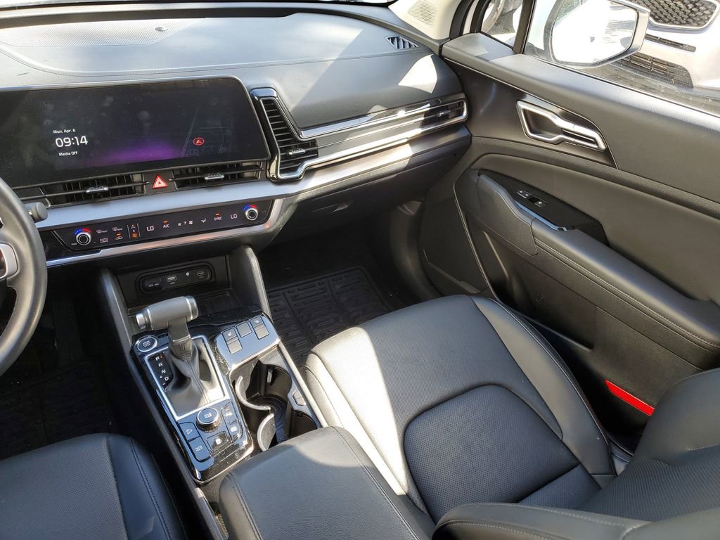 Certified 2024 Kia Sportage EX image 12