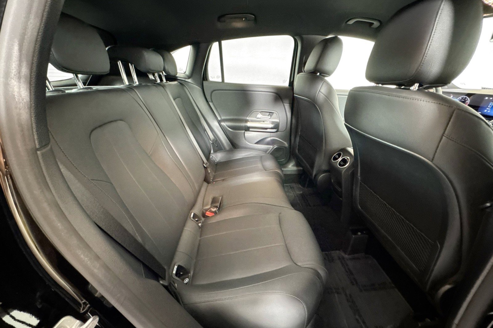 Certified 2025 Mercedes-Benz GLA 250 image 25