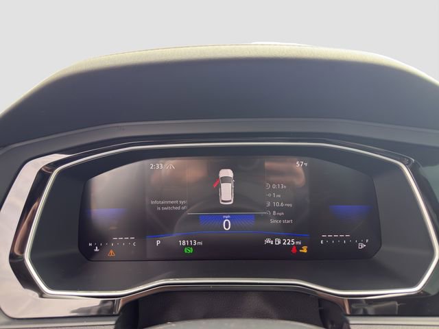 Used 2024 Volkswagen Jetta SE w/ Panoramic Sunroof Package image 11