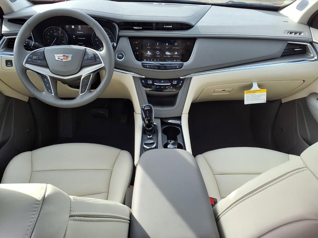 New 2026 Cadillac XT5 Premium Luxury w/ Driver Assist Package AWD/4WD image 9