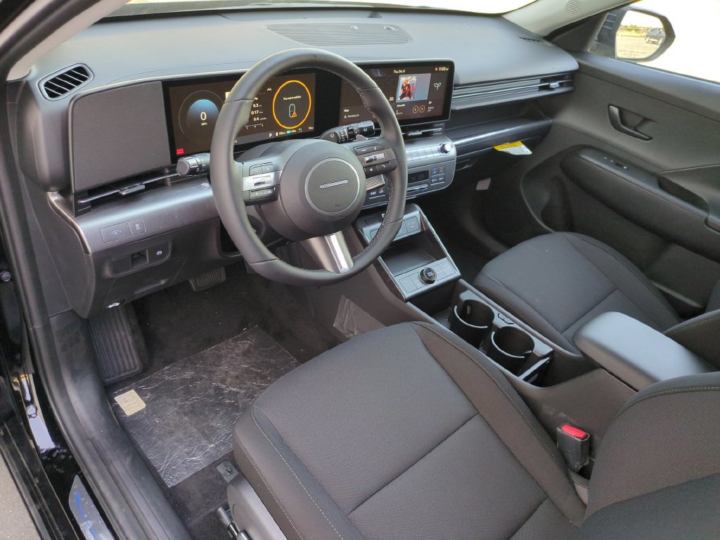 Used 2025 Hyundai Kona SEL FWD image 22