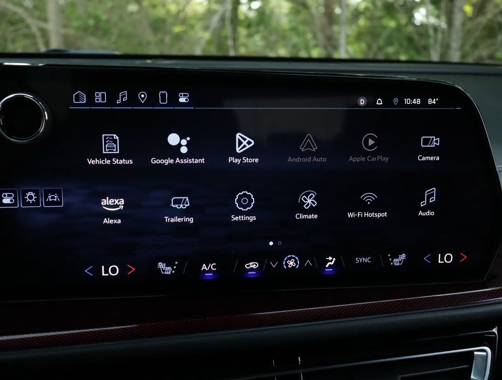 Used 2024 Chevrolet Traverse Z71 image 14