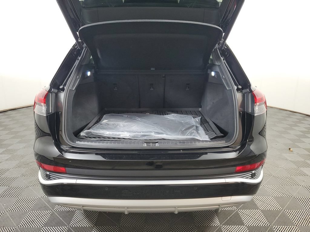 Used 2023 Audi Q4 e-tron Premium Plus w/ Premium Plus AWD/4WD image 9