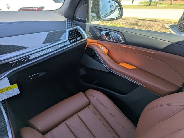 New 2026 BMW X7 M60i image 17