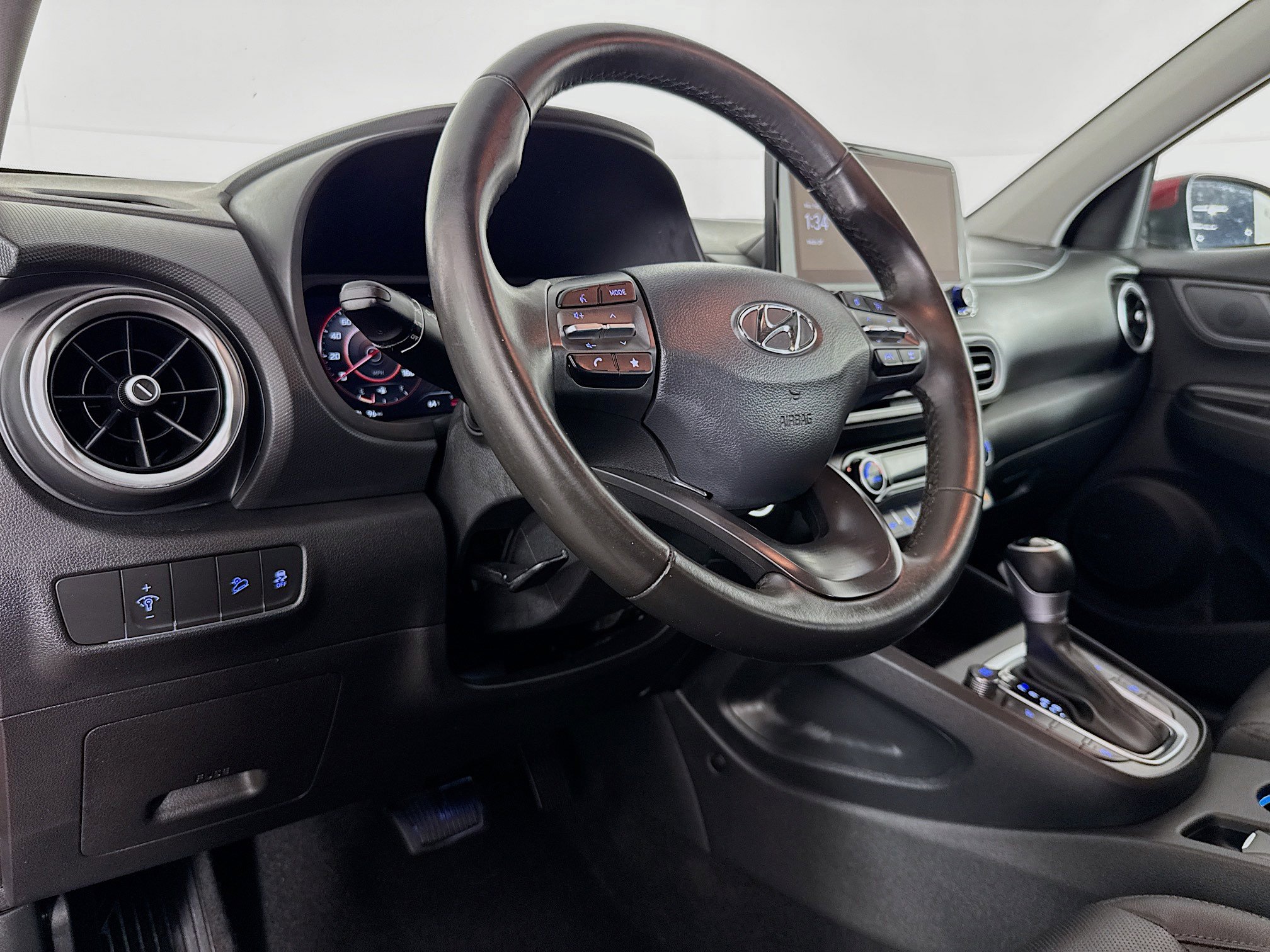 Used 2022 Hyundai Kona Limited image 22