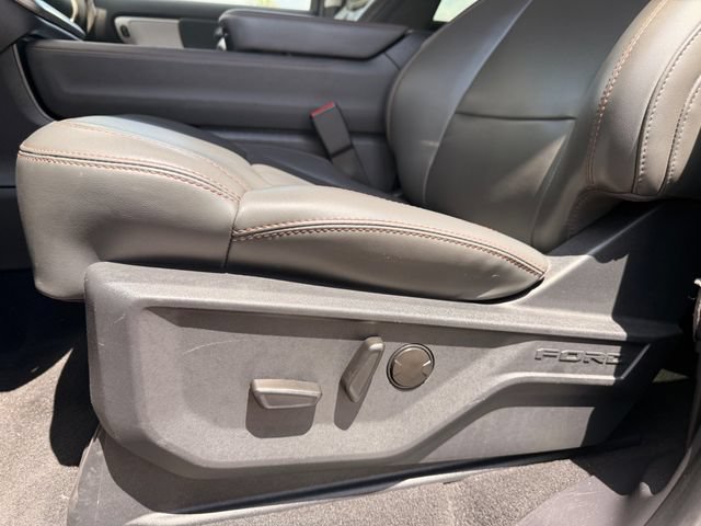 Used 2025 Ford Expedition Active AWD/4WD image 10