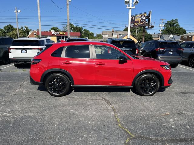 Used 2025 Honda HR-V Sport image 11