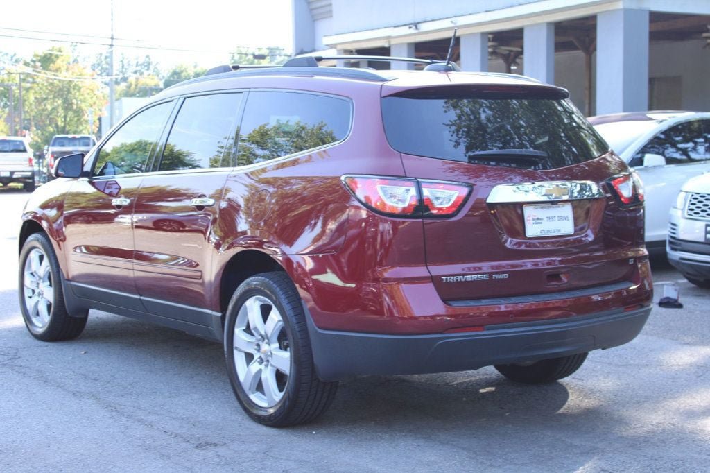 Used 2017 Chevrolet Traverse LT w/ Style and Technology Package AWD/4WD image 6