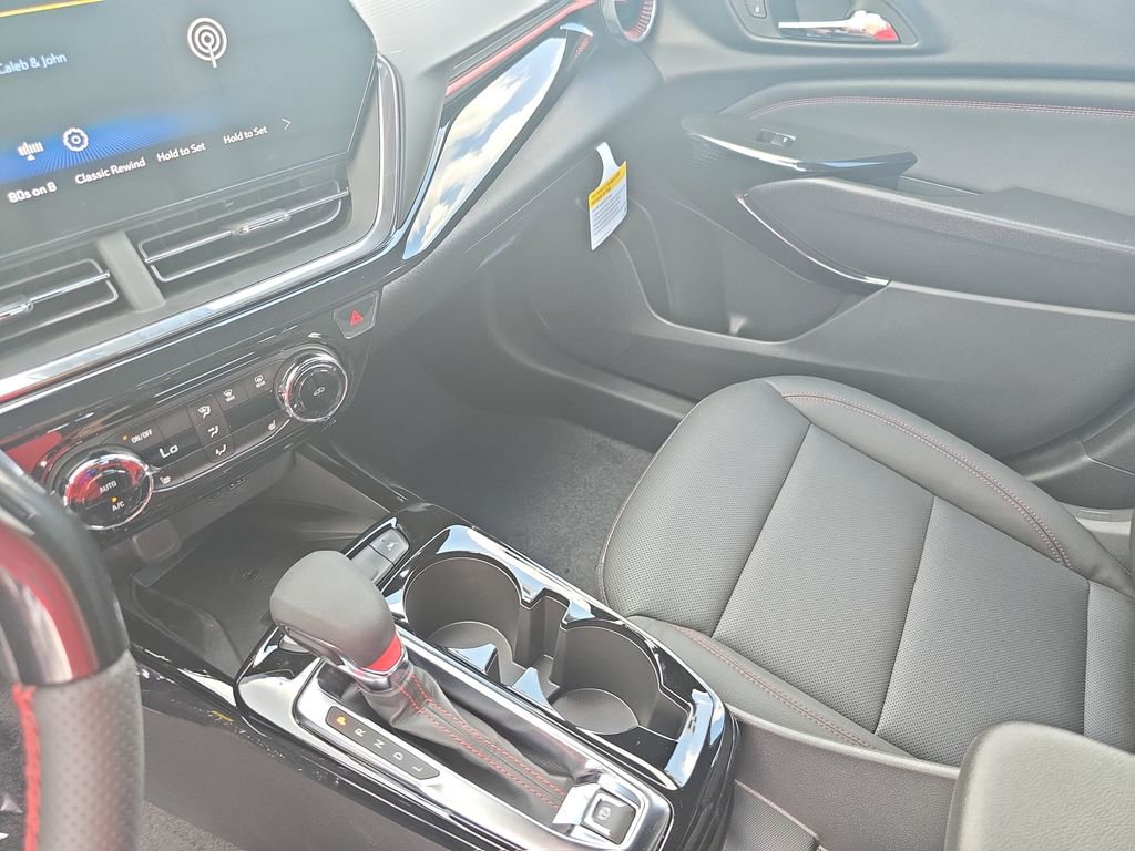 New 2026 Chevrolet Trax RS w/ Sunroof Package image 25