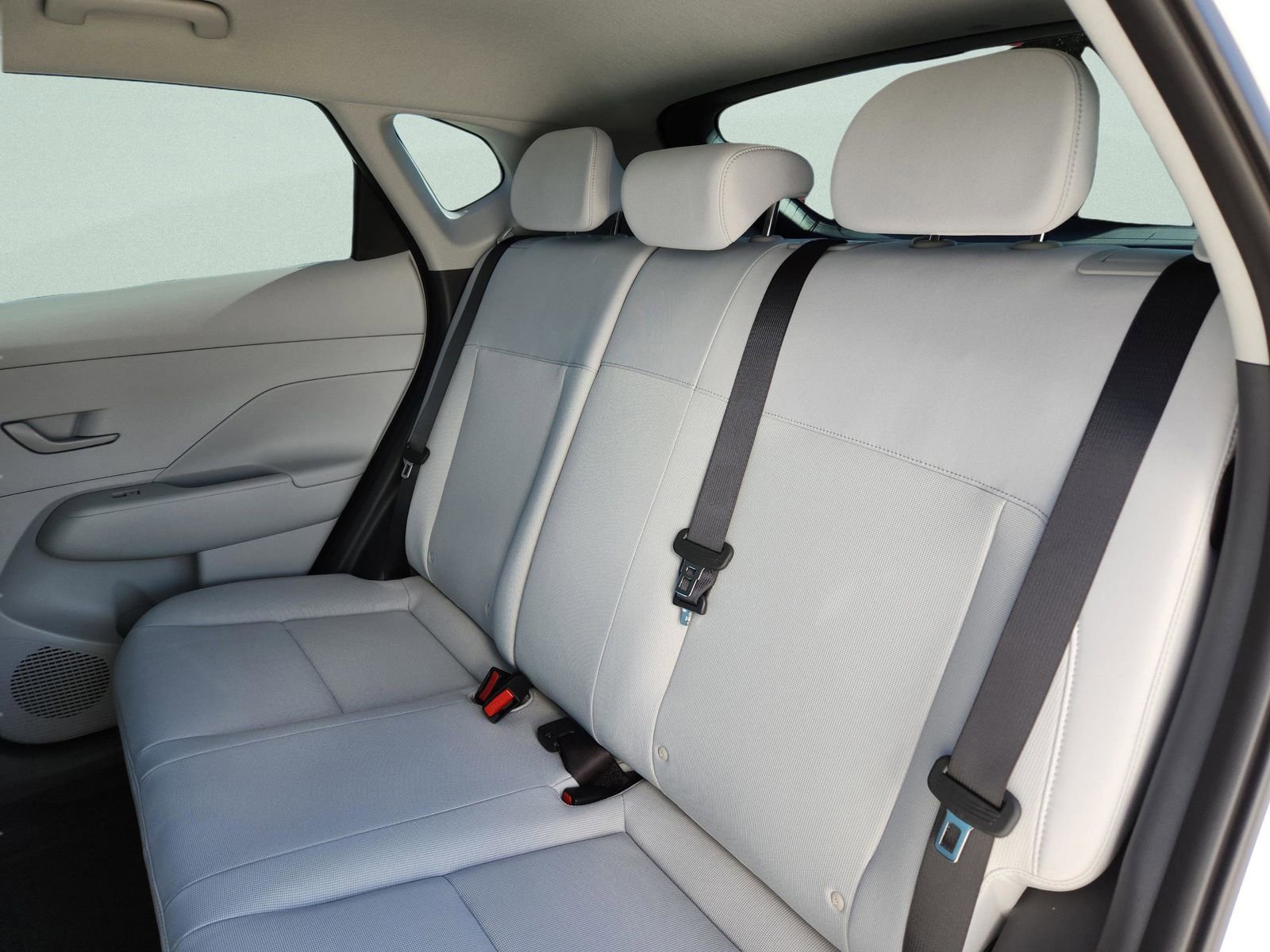 New 2026 Hyundai Kona SE image 14