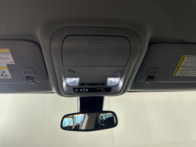 Used 2023 GMC Terrain SLE image 25