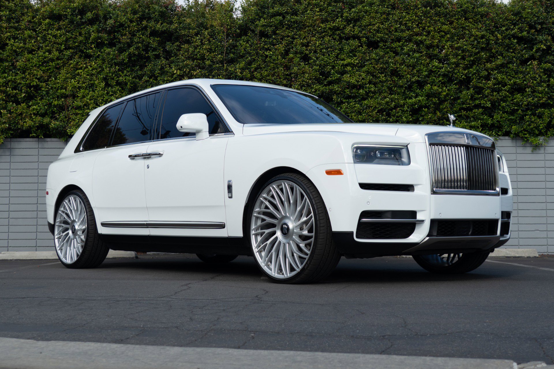 Used 2022 Rolls-Royce Cullinan image 13