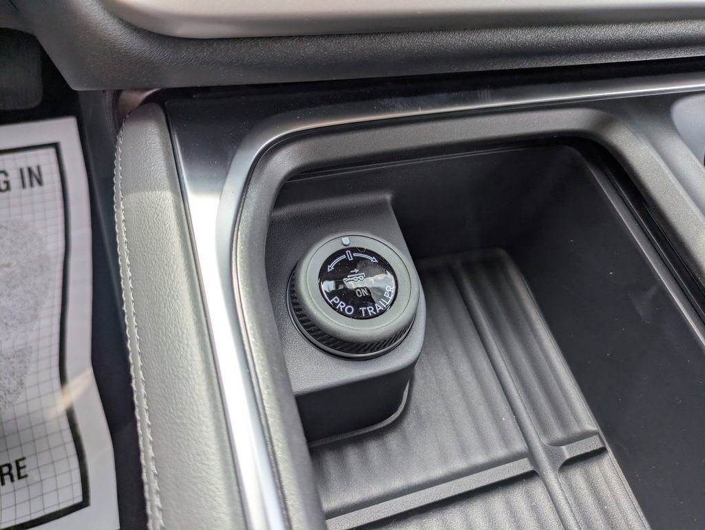 New 2026 Ford Expedition Active RWD image 15