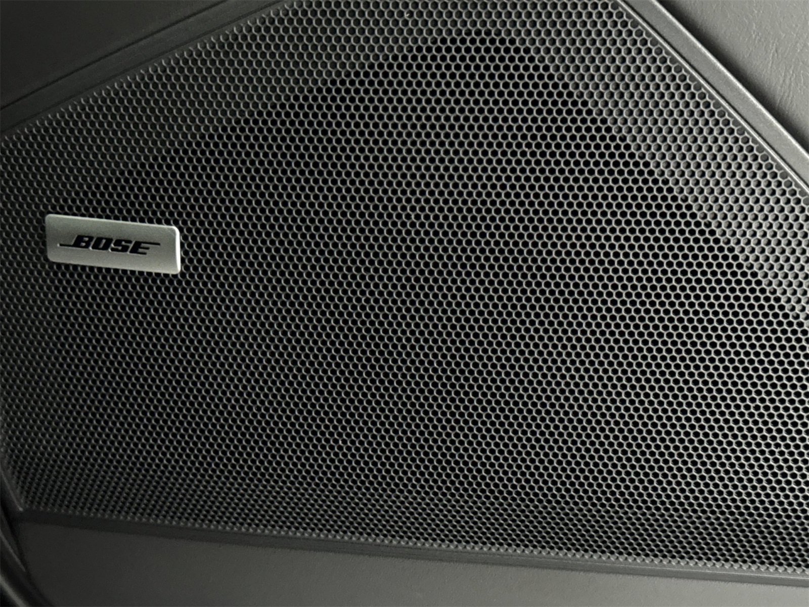 Used 2025 Porsche Cayenne Coupe image 21